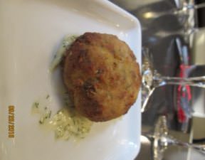 crab cakes paired with Chardonnay 